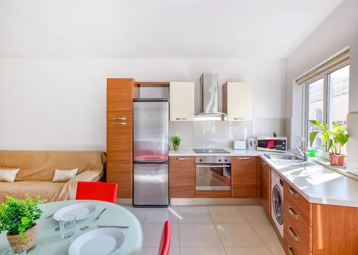 Near Promenade & Ferries * Tal-Hriereb