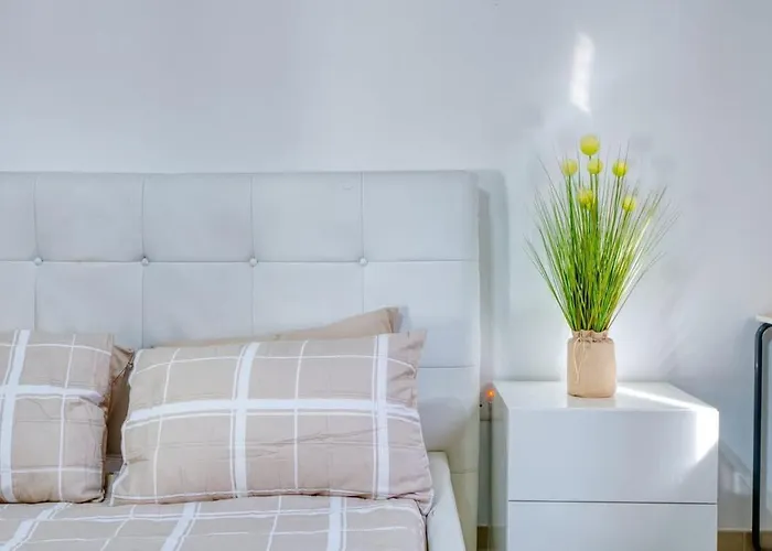 Appartement Near Promenade & Ferries