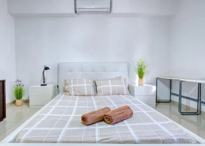 Near Promenade & Ferries Appartement *